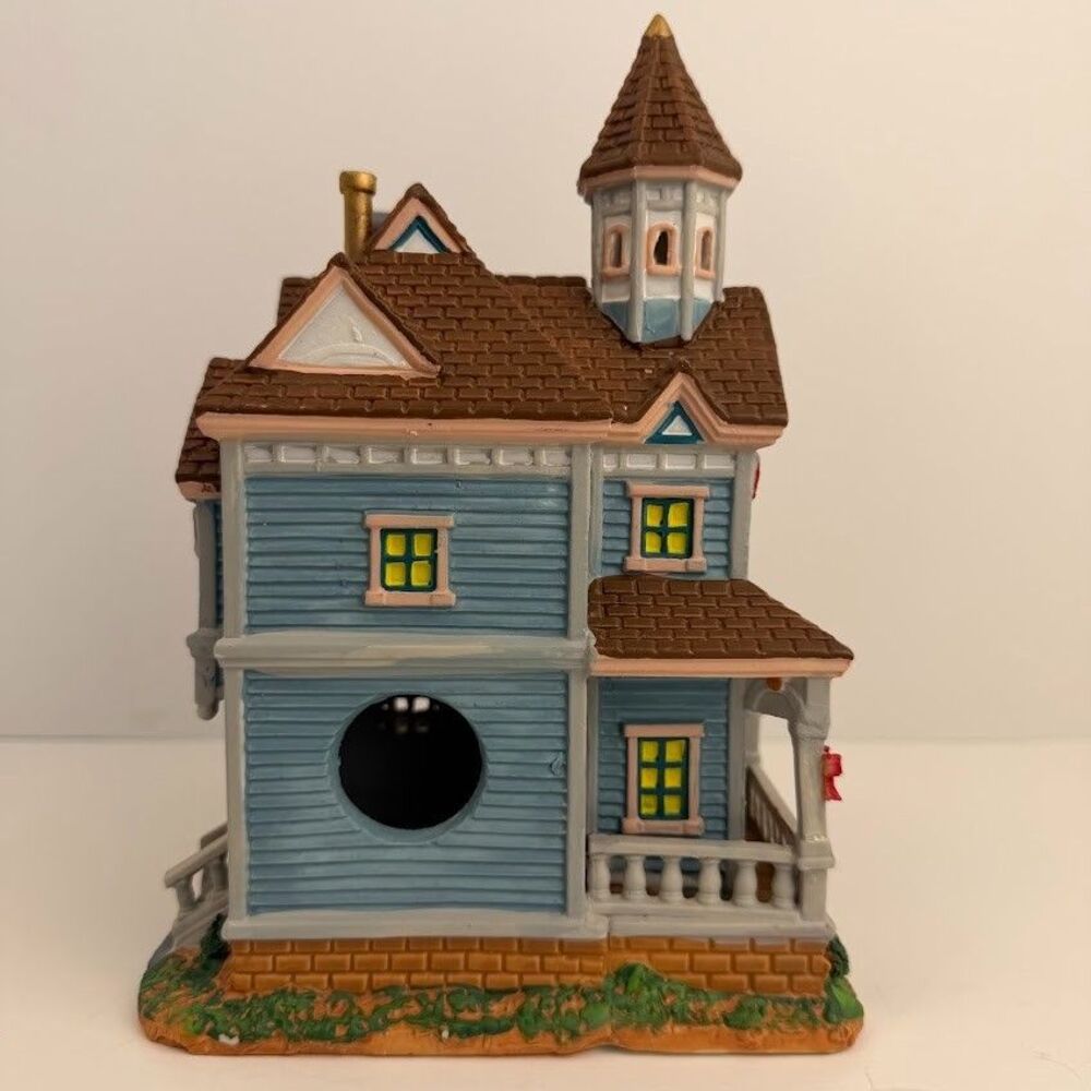 Lemax Christmas Village 2010 Plymouth Corners "Evans Residence" Lighted Building - Picture 8 of 16